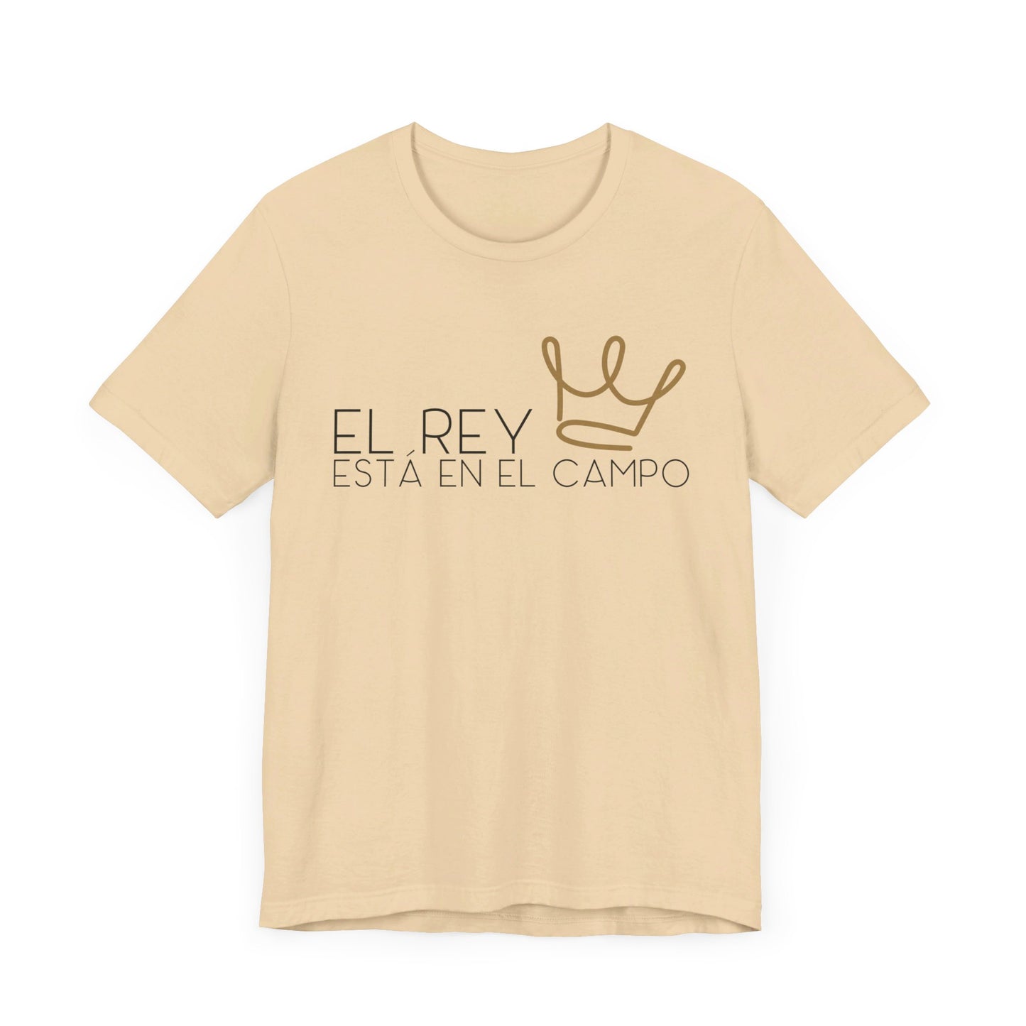 EL REY ESTÁ EN EL CAMPO | Faithwear, Unisex Jersey Short Sleeve Tee